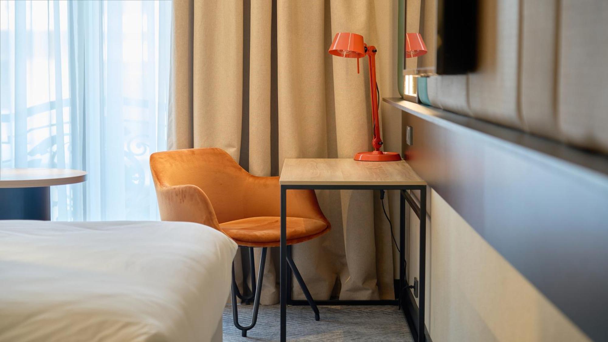 Holiday Inn Tashkent City By Ihg Esterno foto