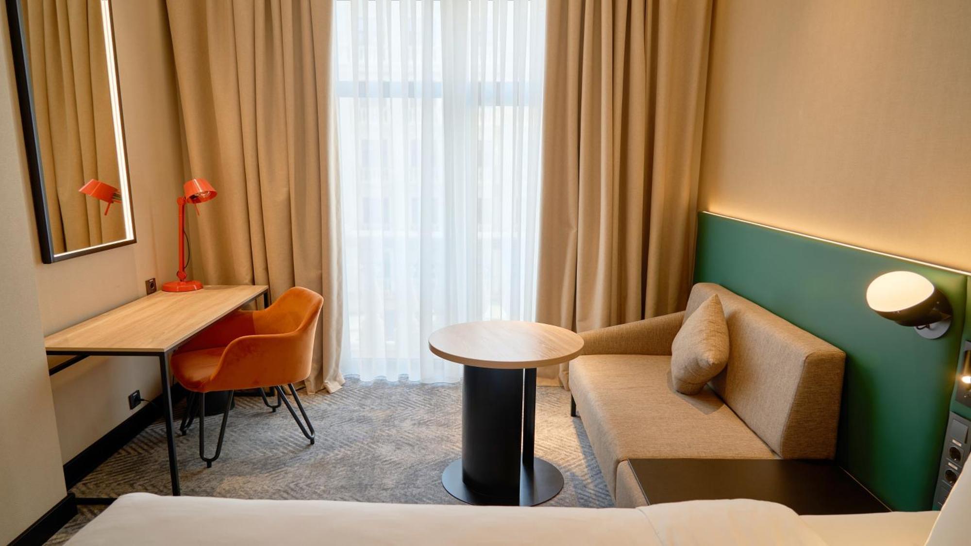 Holiday Inn Tashkent City By Ihg Esterno foto