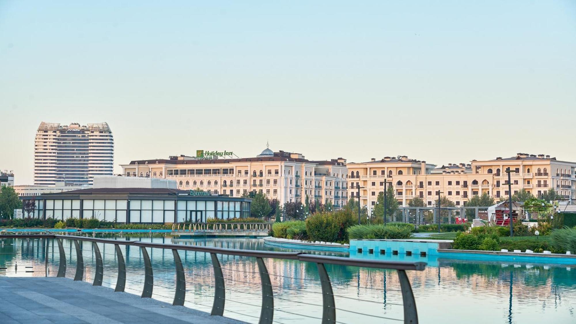Holiday Inn Tashkent City By Ihg Esterno foto