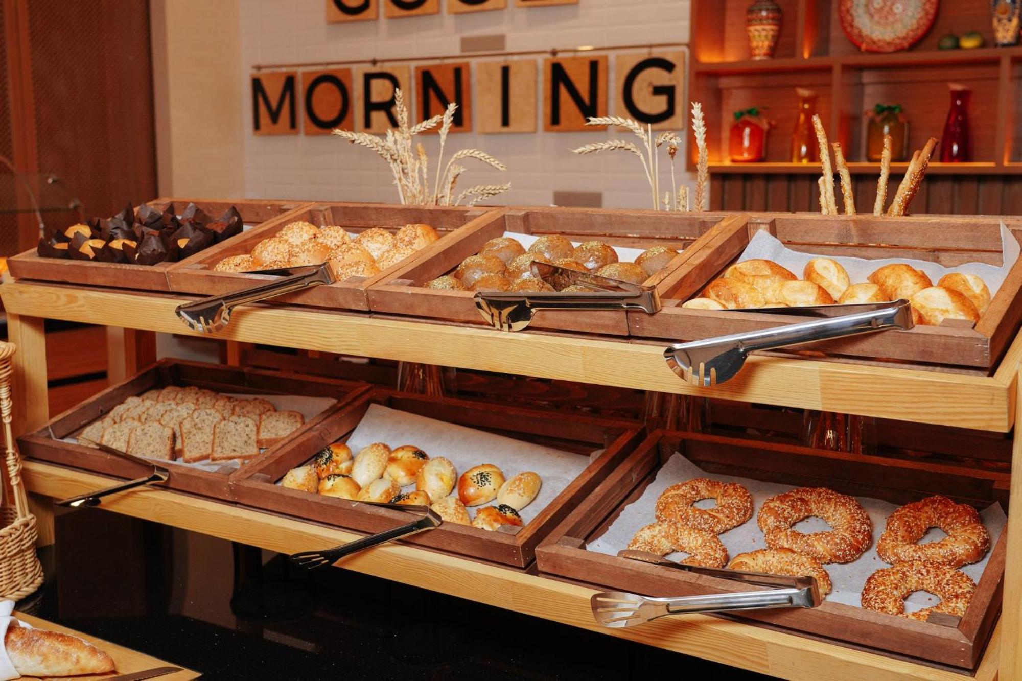 Holiday Inn Tashkent City By Ihg Esterno foto