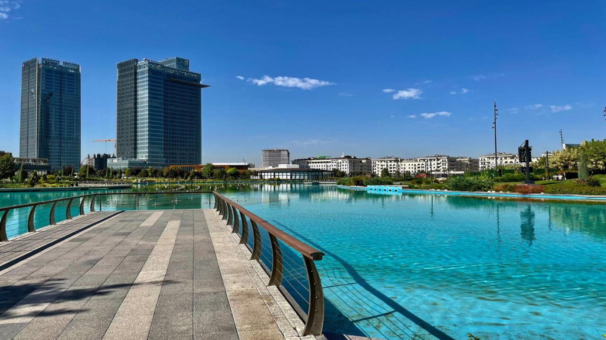 Holiday Inn Tashkent City By Ihg Esterno foto