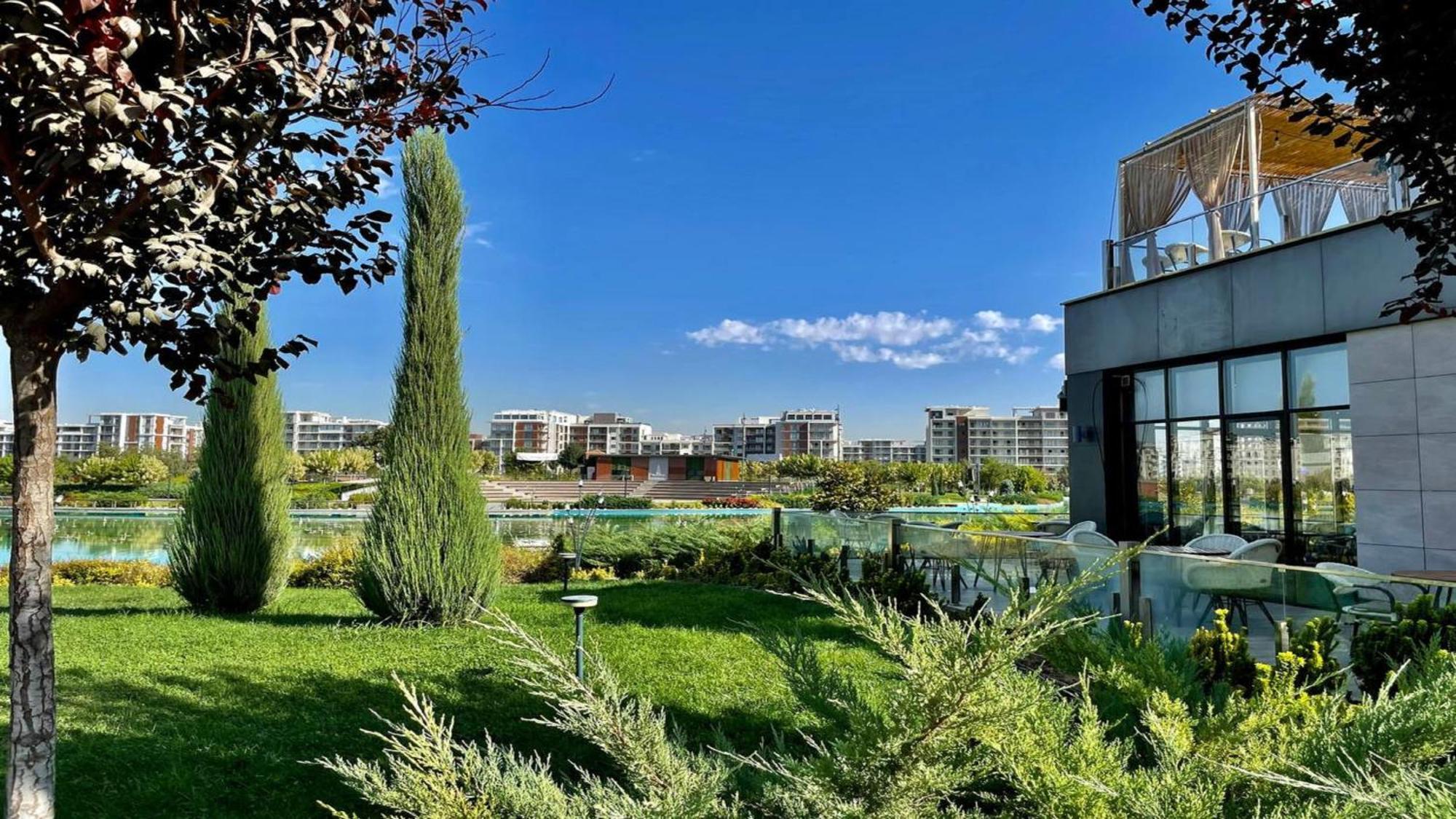 Holiday Inn Tashkent City By Ihg Esterno foto